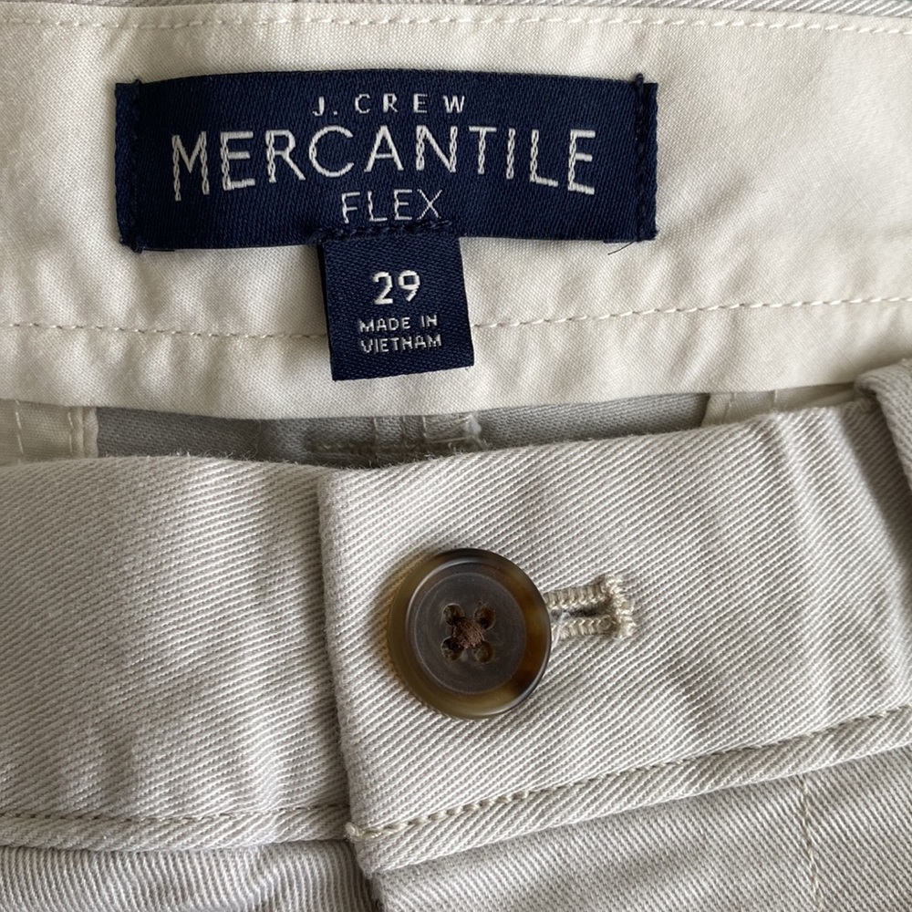 Men’s J. Crew Mercantile Flex Khaki Shorts - Picture 4 of 5